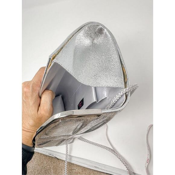 Vintage Touch of Nina Women's Metallic Magnetic Clutch Shoulder Bag Silver OS - Picture 10 of 12